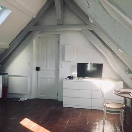 Tonnerre Grand Studio De Charme Au Coeur De La Ville Kültér fotó