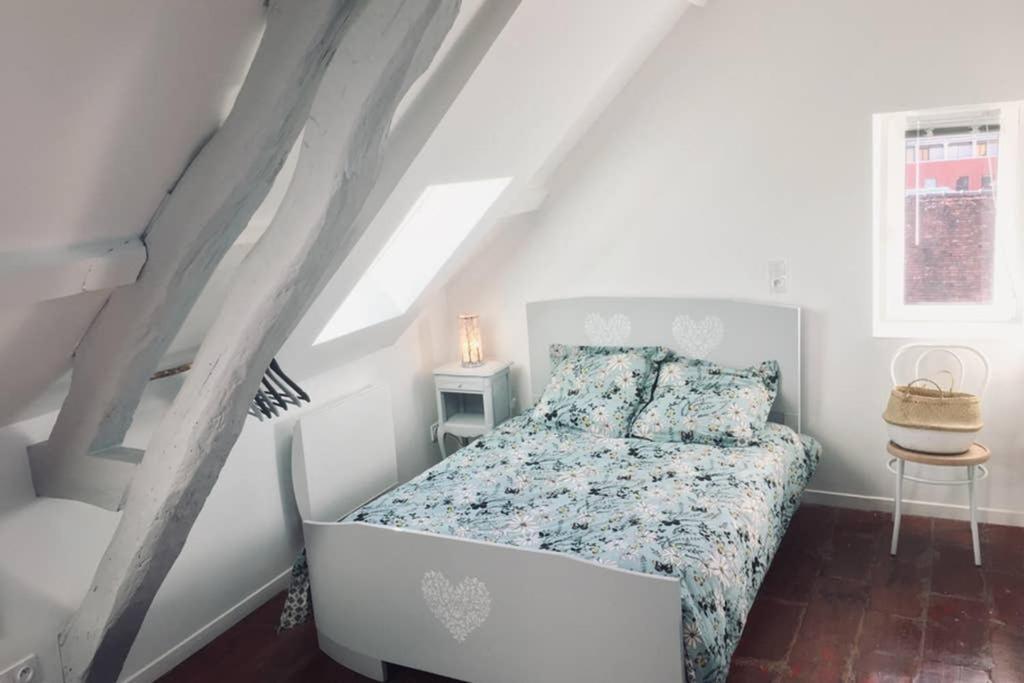 Tonnerre Grand Studio De Charme Au Coeur De La Ville Kültér fotó